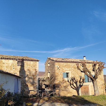 Gite A La Ferme Ongles Extérieur photo
